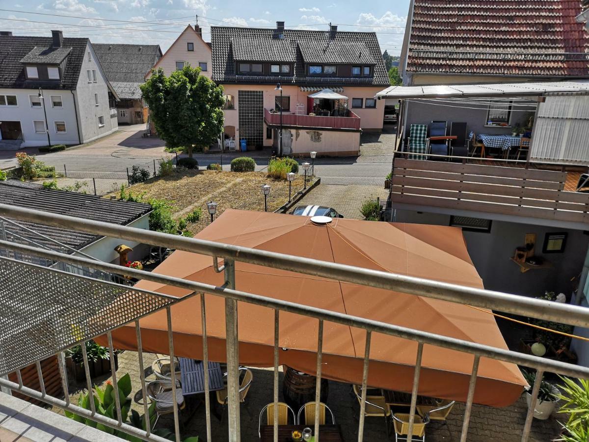 Gasthaus Zum Loewen Seckach エクステリア 写真